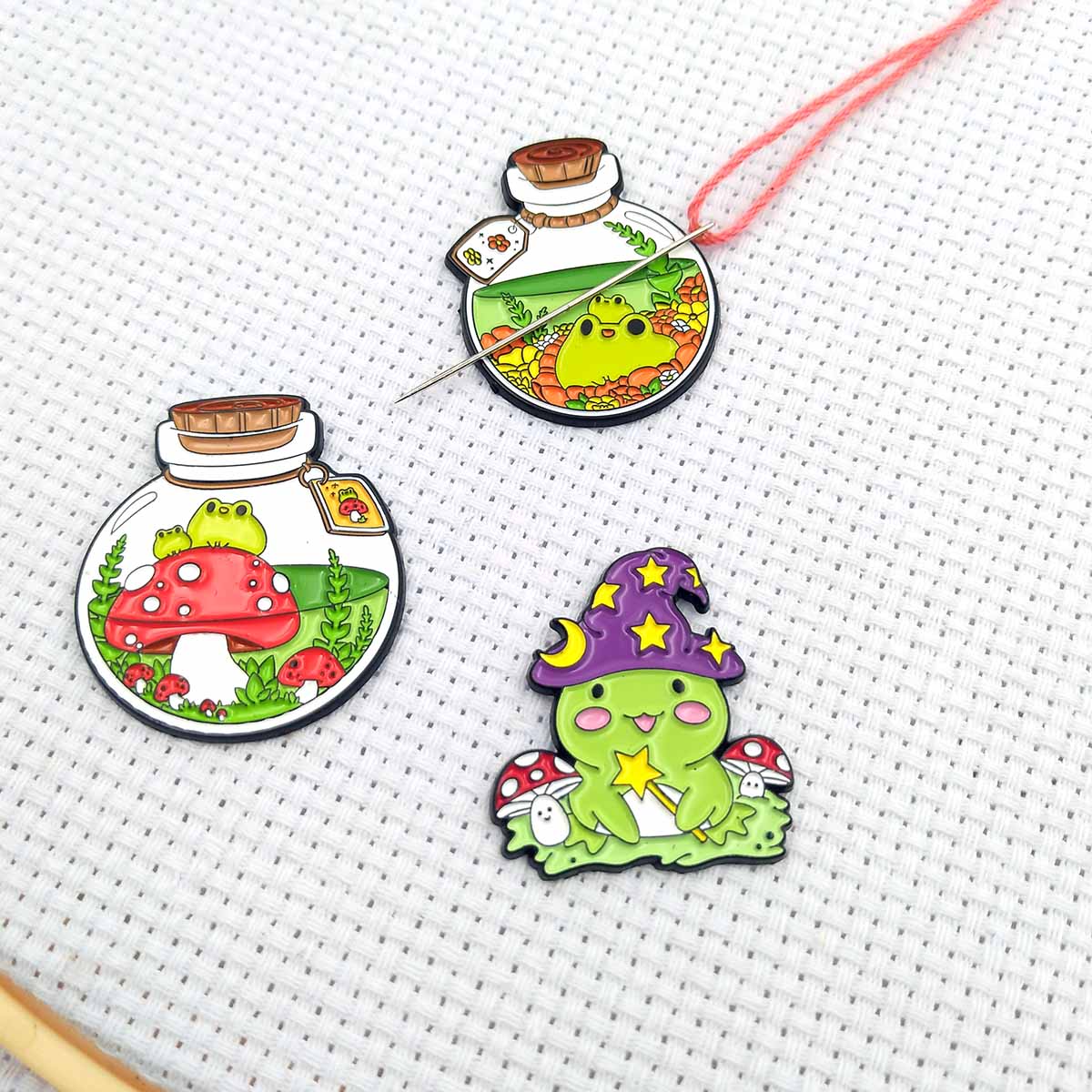 Porta Aghi a Forma di Rana per - Needle Minder Magnet recensione e prezzo
