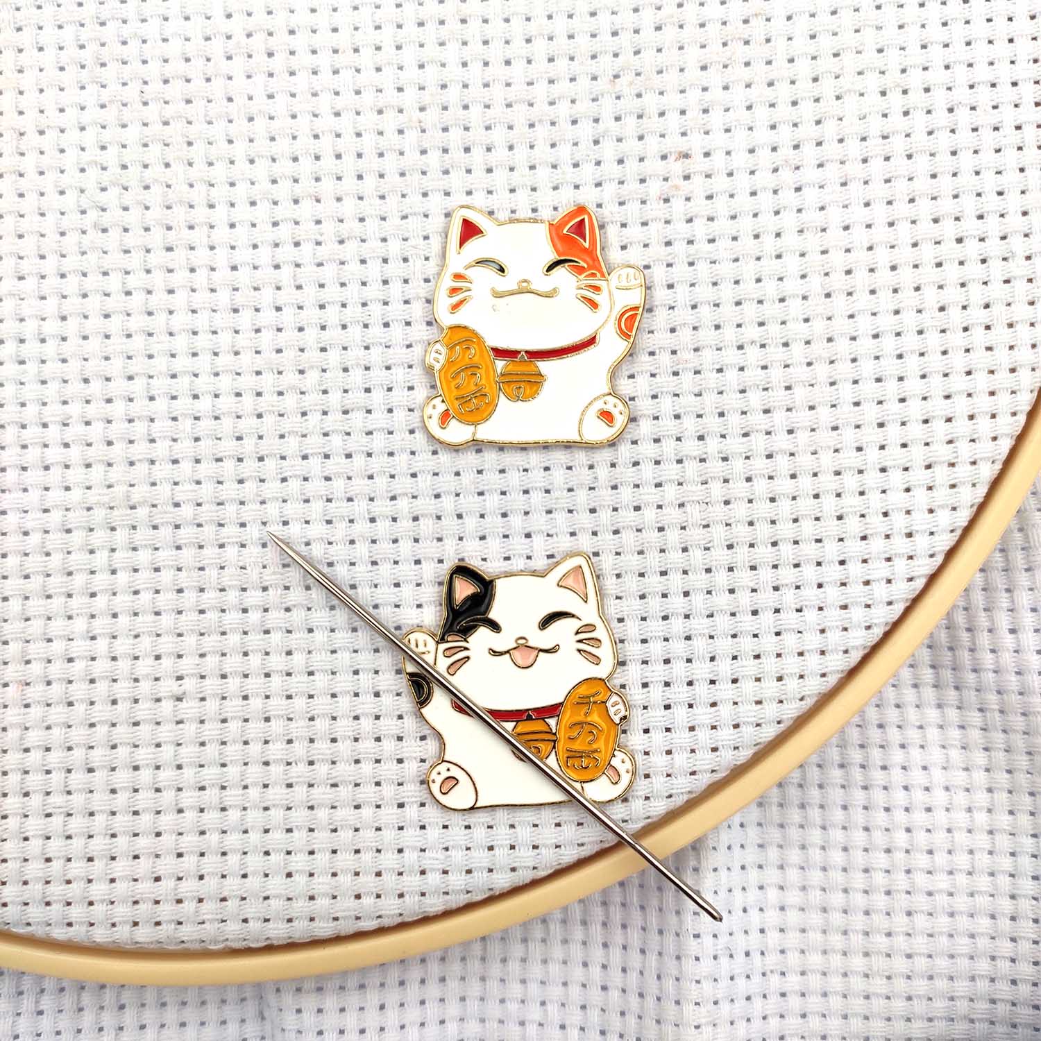 Fortune Cats Ago magnetico Min - Needle Minder Magnet recensione e prezzo
