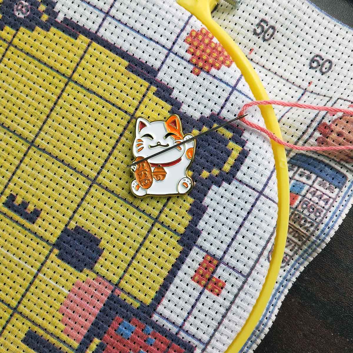 Fortune Cats Ago magnetico Min - Needle Minder Magnet recensione e prezzo