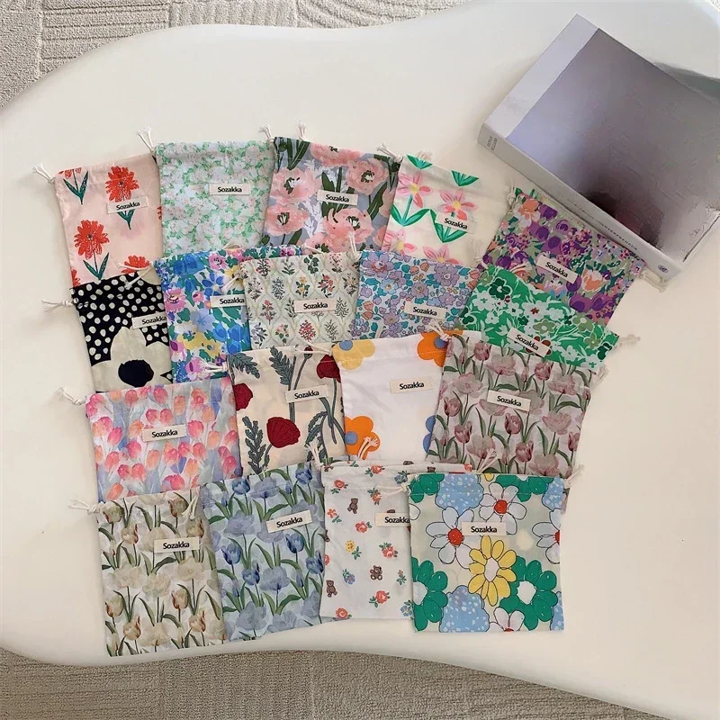 Portamonete con coulisse a for - Embroidery Wallet recensione e prezzo