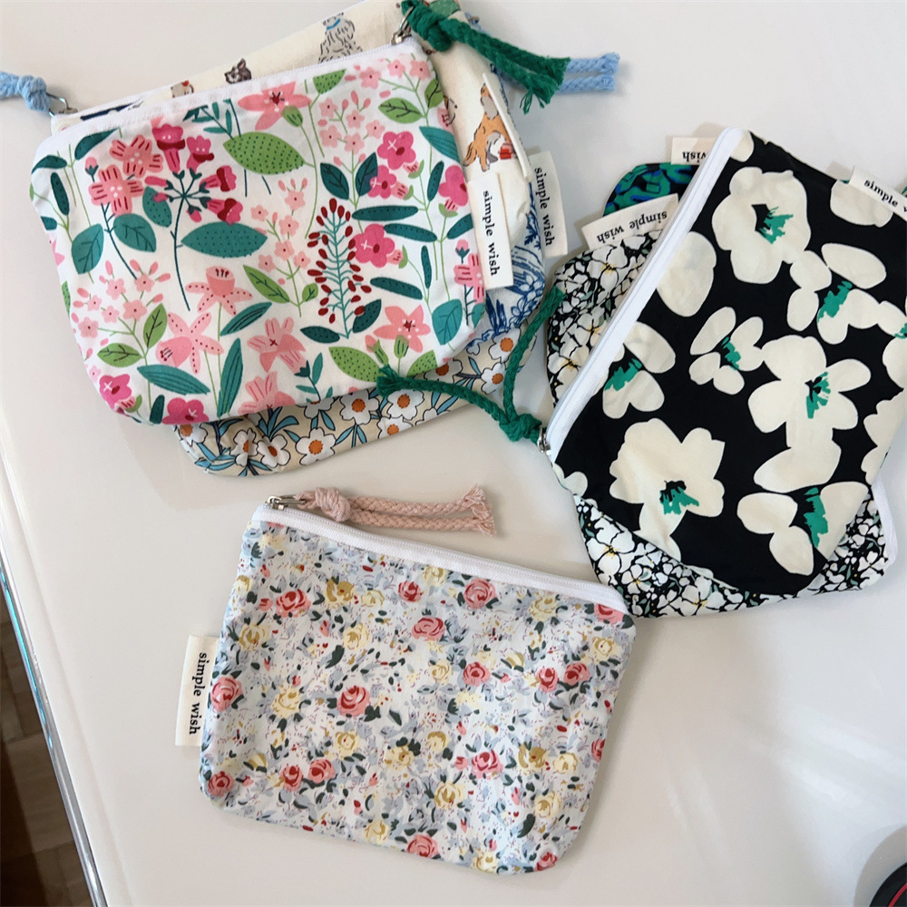 Portamonete con cerniera Lady  - Embroidery Wallet recensione e prezzo
